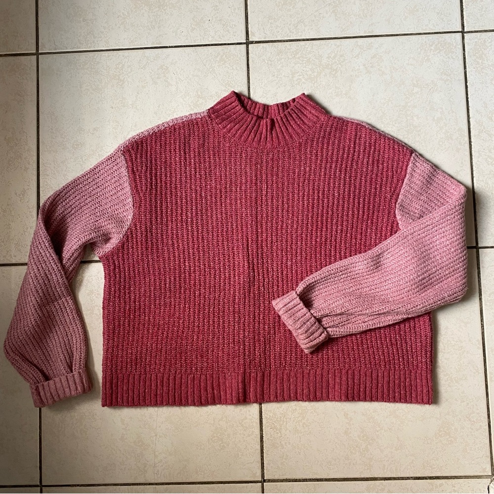 Vans two-toned cropped sweater